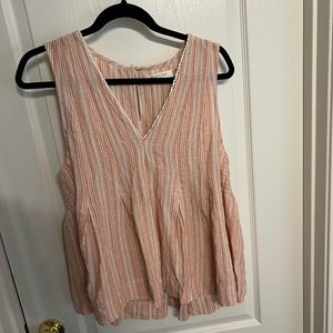 Flowy Tank